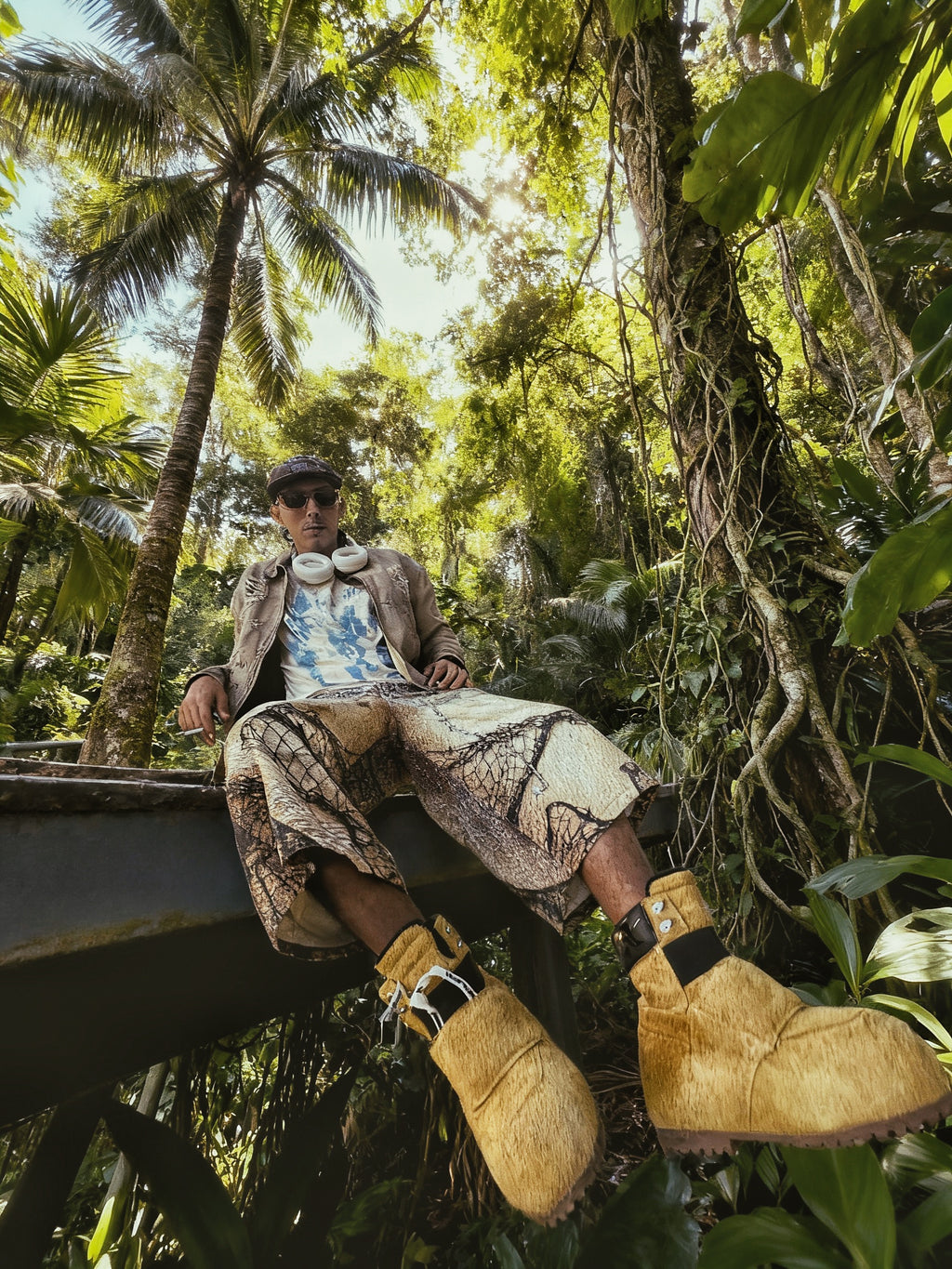 Vintage Chains Artwork Shorts – Luxury Graphic Edition